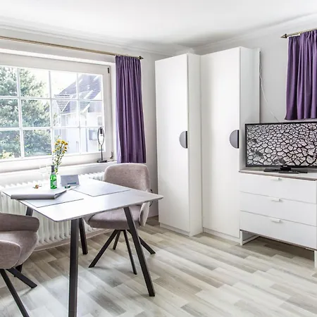 Gaestehaus Daheim 아파트