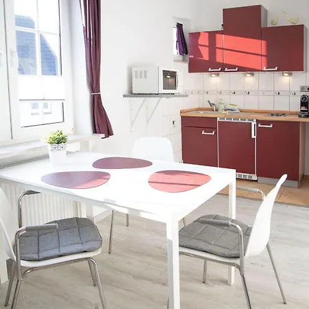 Gastehaus Daheim شقة شاربوتس