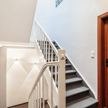 Gastehaus Daheim شقة شاربوتس