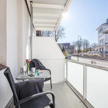 Gastehaus Daheim شقة شاربوتس