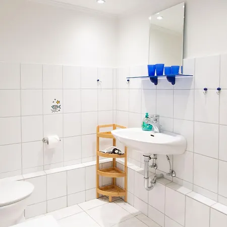 Gastehaus Daheim شقة شاربوتس
